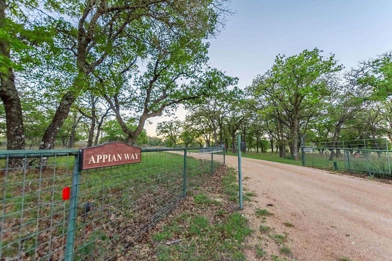 Appian Way Tuscan Cottage Fredericksburg Exterior foto